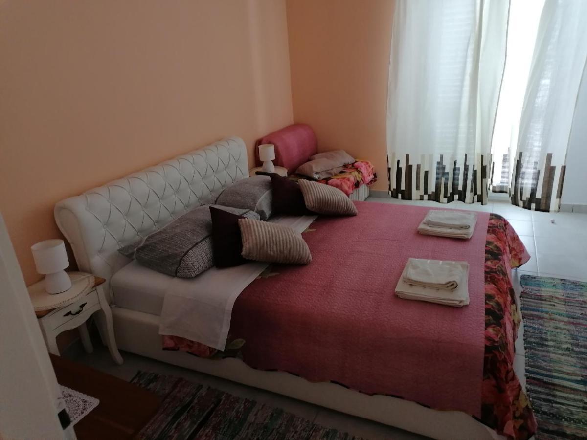 Apartmani Rija 3 Pag Town Buitenkant foto