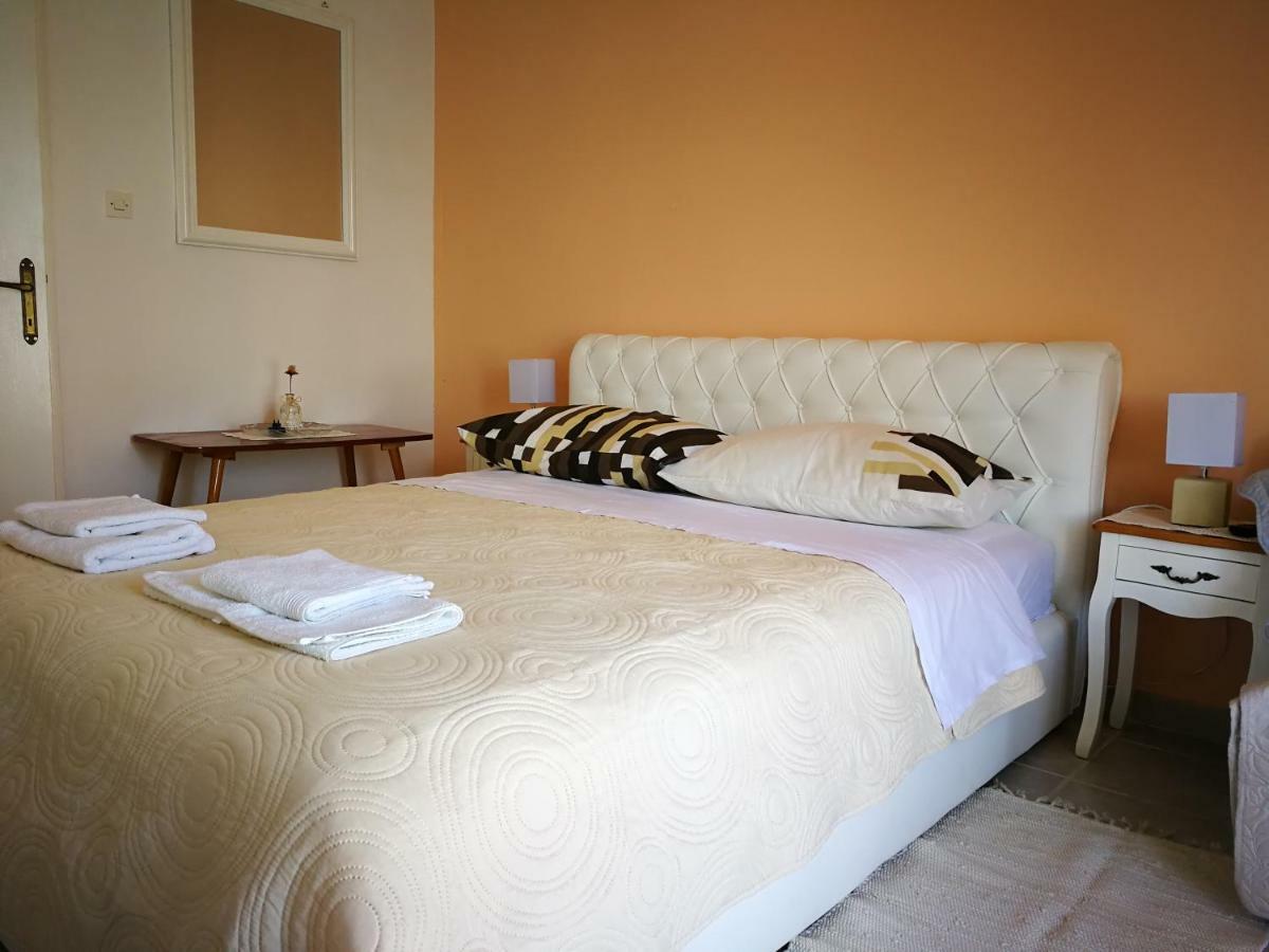 Apartmani Rija 3 Pag Town Buitenkant foto