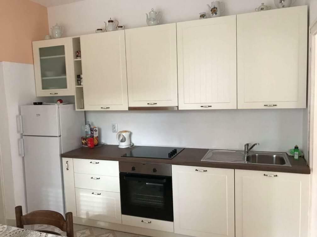 Apartmani Rija 3 Pag Town Buitenkant foto